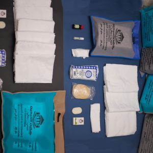 2 كفن رجالي + 2 كفن حريمي دوبلان